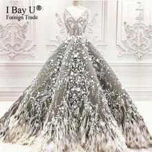 Load image into Gallery viewer, Formal Feathers Evening Dresses With Beading Vestidos Arabic Dubai Ball Gown Prom Dress Abendkleider 2020 Robe De Soiree Party