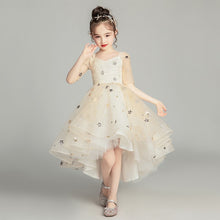 Load image into Gallery viewer, Flower Girl Romantic Wedding Banquet White Petal Dress Star Printed Dresses for Girls at Eucharist Exchange Etiquette Party