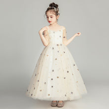 Load image into Gallery viewer, Flower Girl Romantic Wedding Banquet White Petal Dress Star Printed Dresses for Girls at Eucharist Exchange Etiquette Party